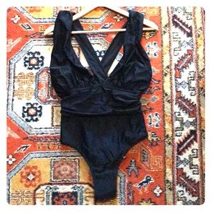 NWT Cupshe black one piece swimsuit sz L